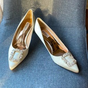 Badgley Mischka Carrie Crystal Embellished Pump